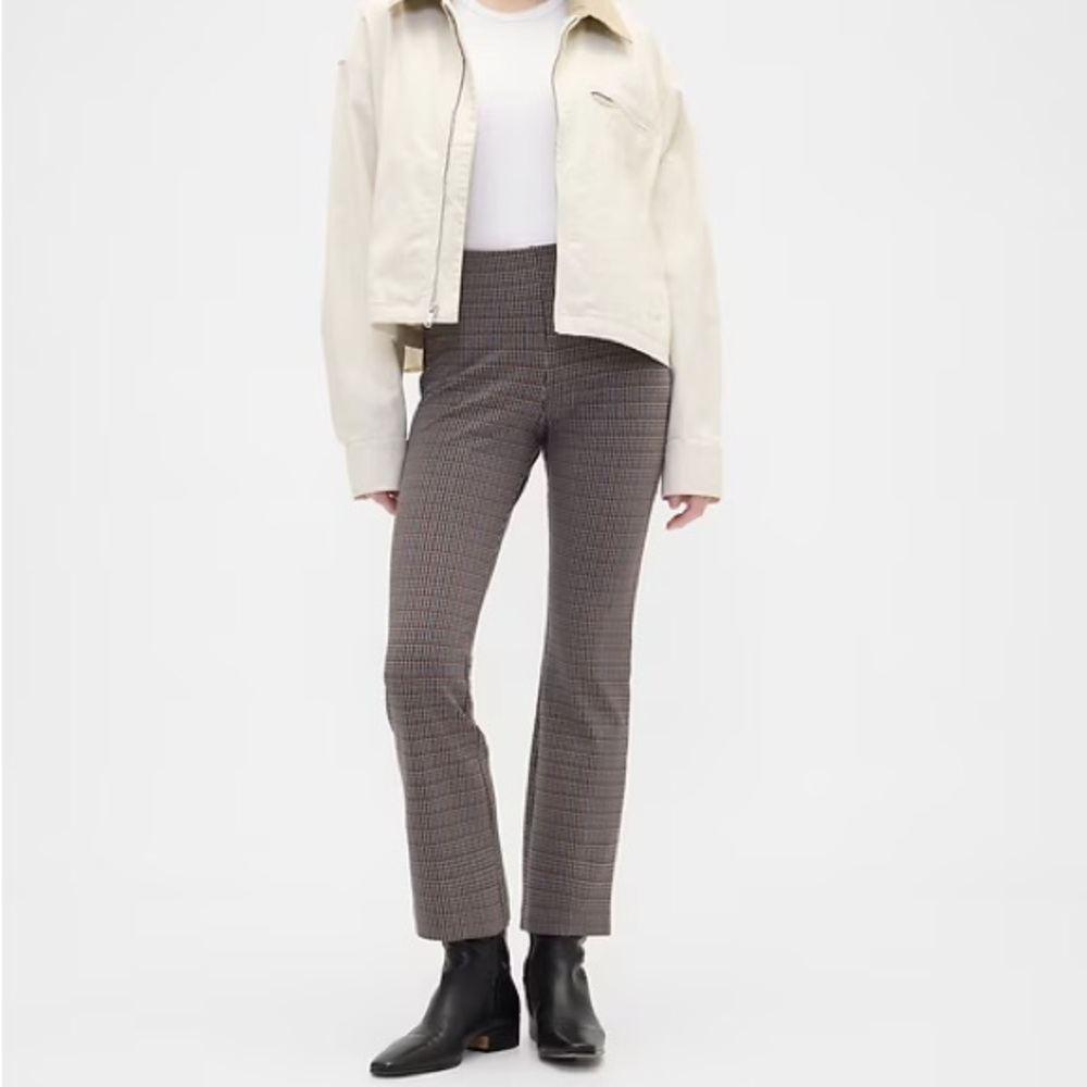 GAP Women’s High Rise Ponte Flare Crop Pants